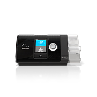 Aparat CPAP ResMed AirSense 10 do terapii bezdechu sennego, widok z przodu.